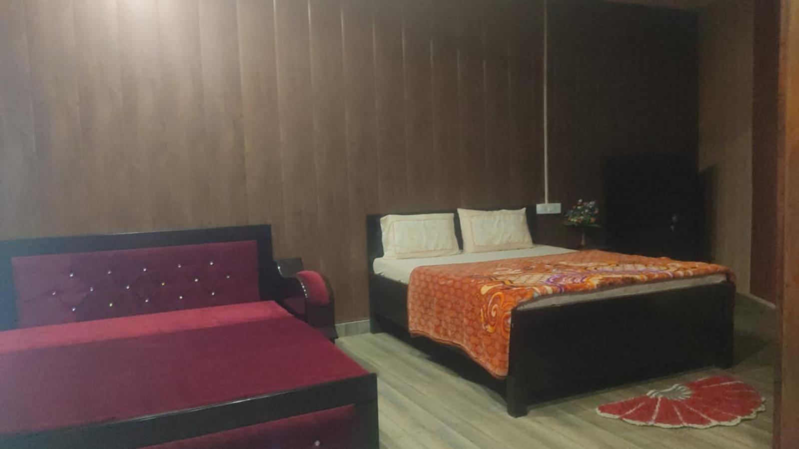 Mehra Cottage Almora Quarto foto